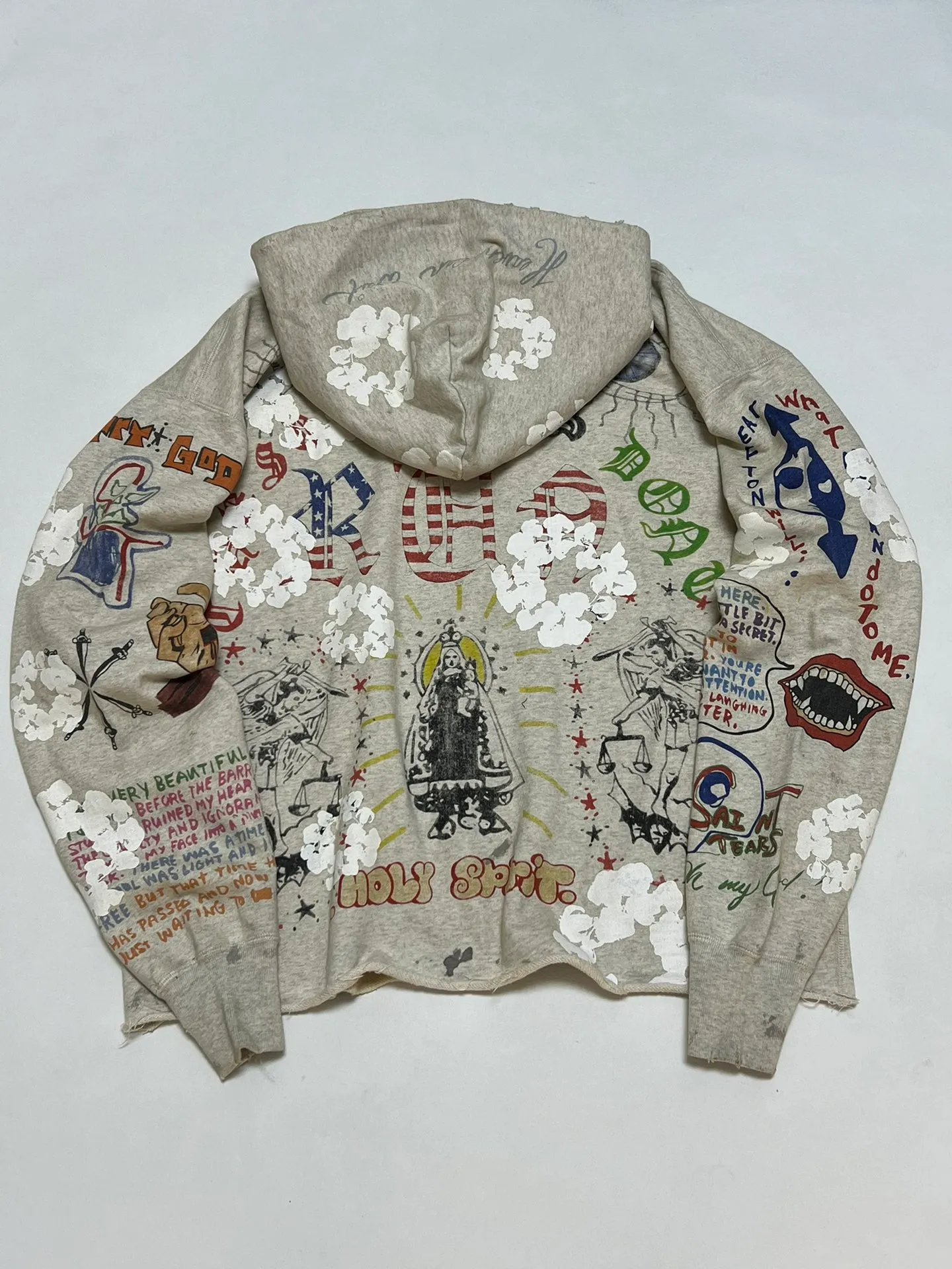 DENIM TEARS × ©SAINT M×××××× "SAINT TEARS" Graffiti Hoodie Joint Model Cotton Graffiti Hoodie Fully Printed Washed Distressed Holes Vintage Sweatshirt Gray S-XL Super Heavy Duty! The whole piece is printed with 35 screens and counterpoint printing!